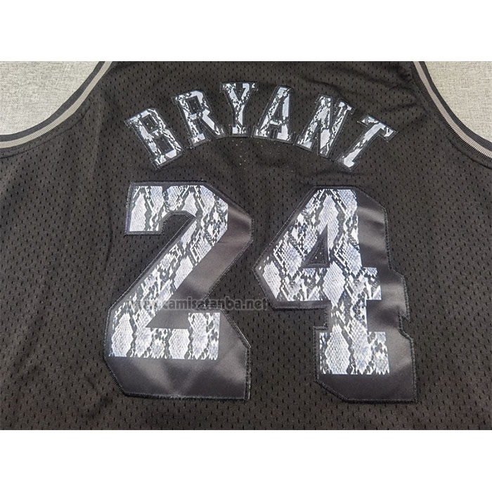 Camiseta Los Angeles Lakers Kobe Bryant #24 Swingman Mitchell & Ness 1996-97 Negro